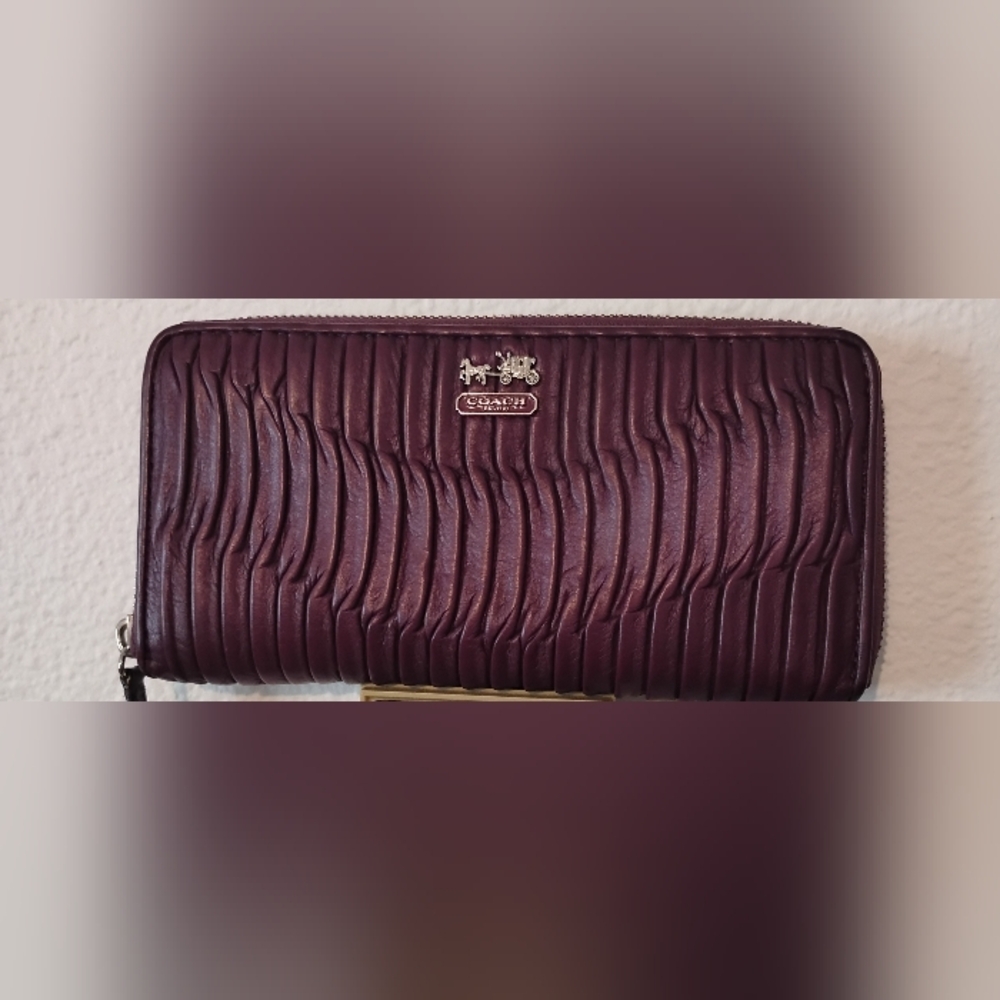 Purple Coach Shoulder Crossbody Bag With Matching Wallet - Picture 7 of 9